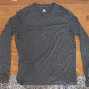 Roots men’s long sleeve shirt